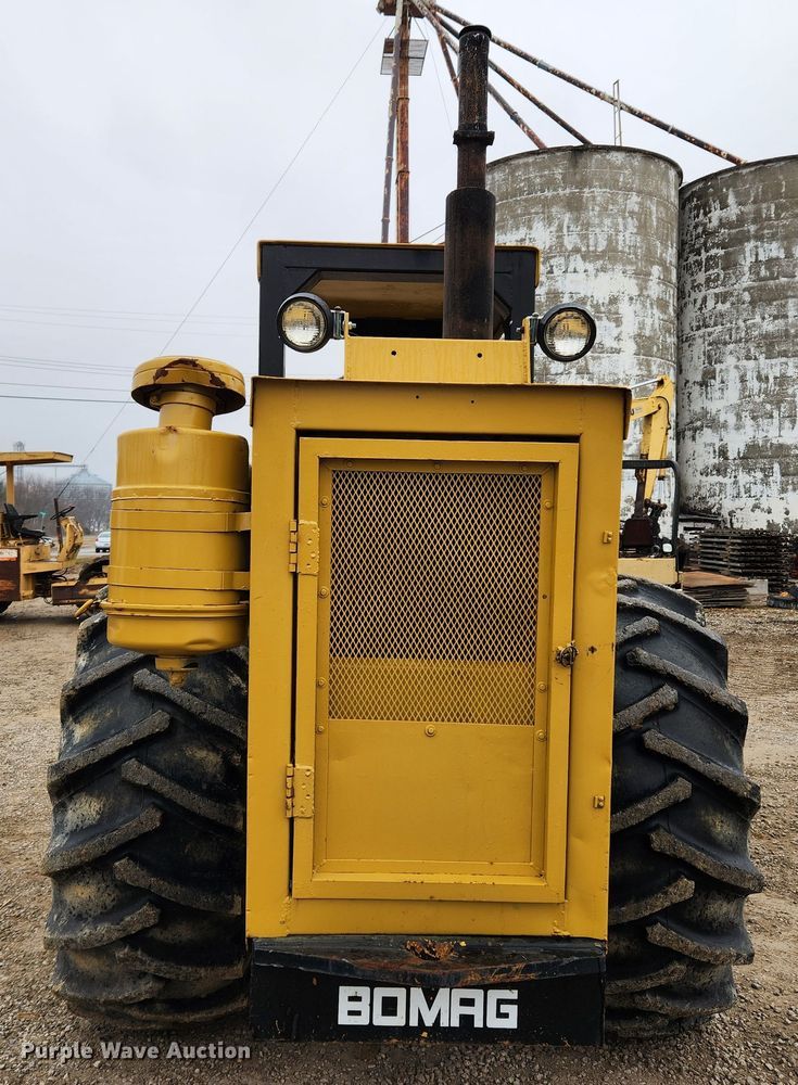 image for item KT9576 Bomag BW210PD  single drum vibratory roller