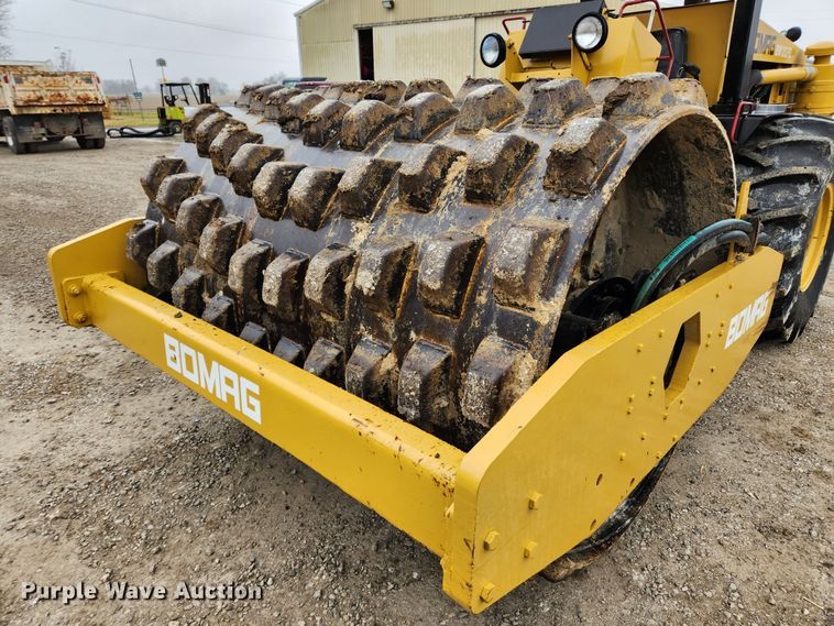 image for item KT9576 Bomag BW210PD  single drum vibratory roller