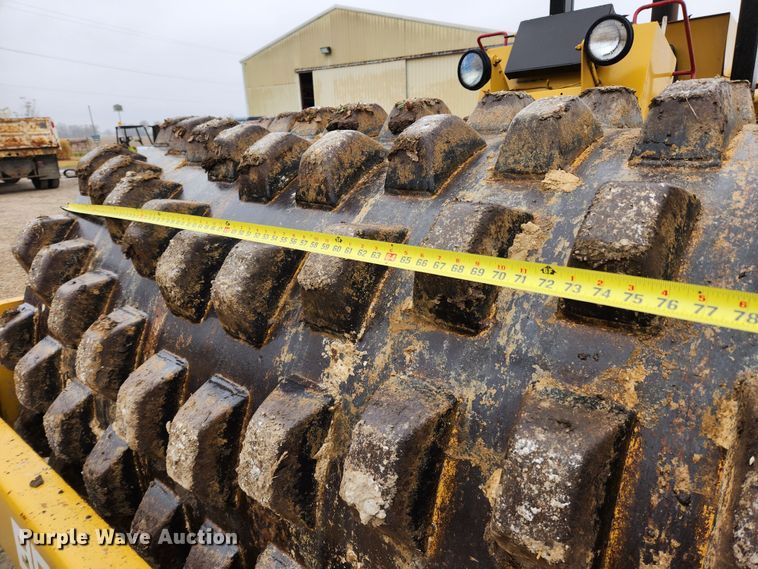 image for item KT9576 Bomag BW210PD  single drum vibratory roller