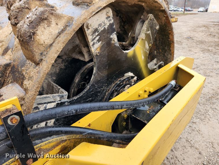 image for item KT9576 Bomag BW210PD  single drum vibratory roller