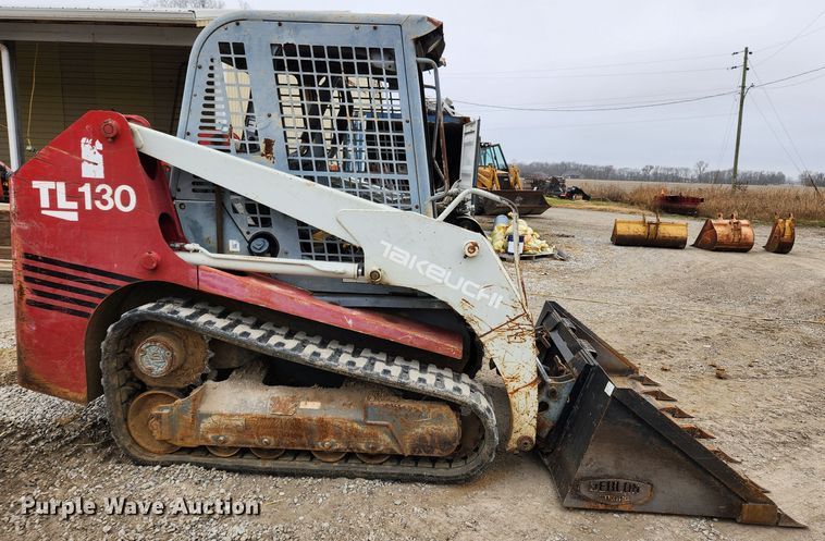 image for item KT9578 2004 Takeuchi TL130  tracked skid steer loader