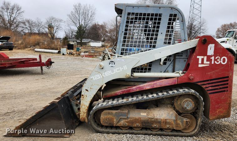 image for item KT9578 2004 Takeuchi TL130  tracked skid steer loader