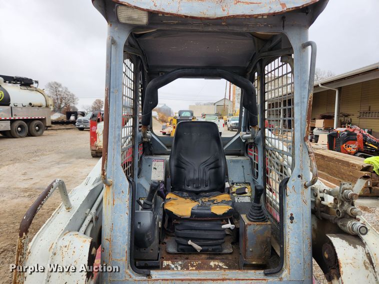 image for item KT9578 2004 Takeuchi TL130  tracked skid steer loader