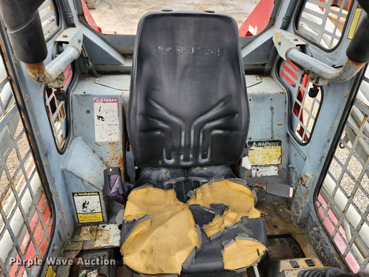 image for item KT9578 2004 Takeuchi TL130  tracked skid steer loader