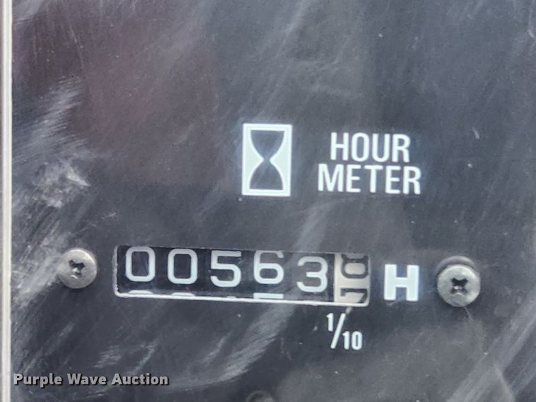 image for item KT9578 2004 Takeuchi TL130  tracked skid steer loader