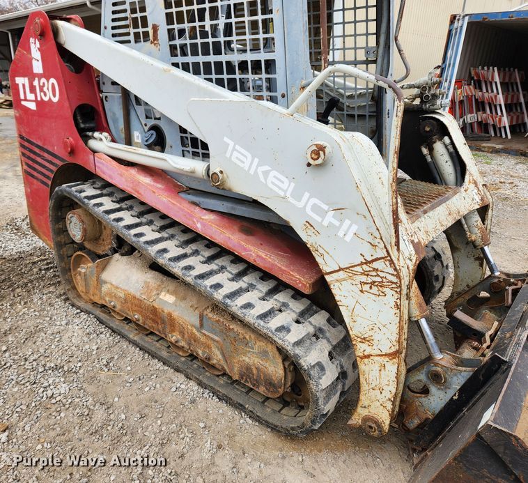 image for item KT9578 2004 Takeuchi TL130  tracked skid steer loader