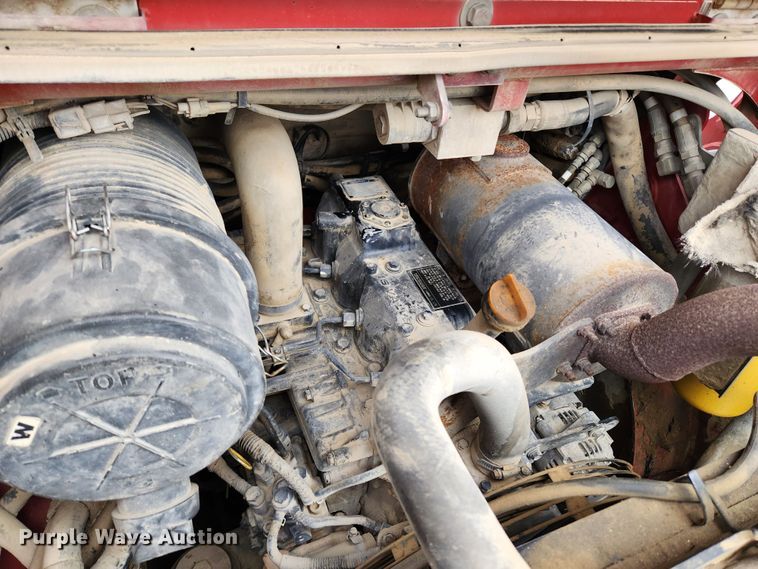 image for item KT9578 2004 Takeuchi TL130  tracked skid steer loader