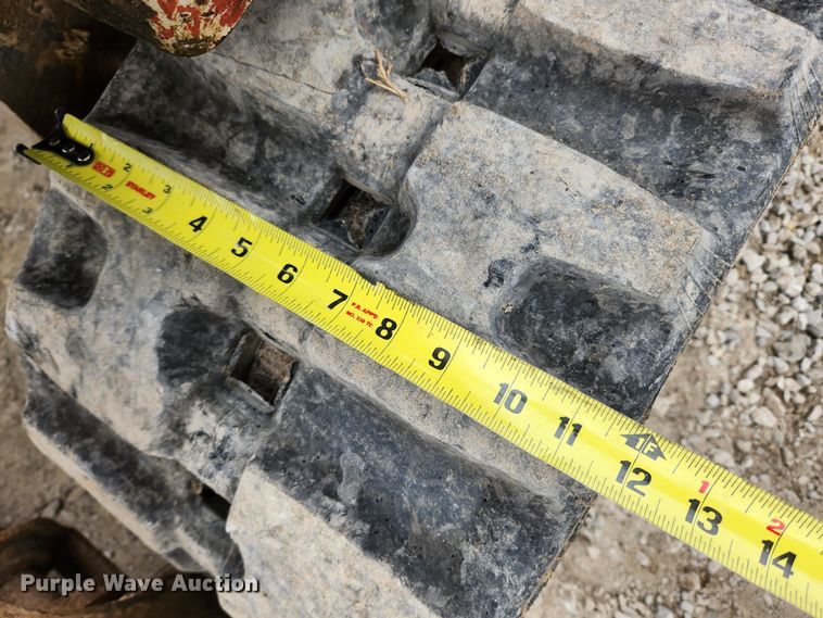 image for item KT9578 2004 Takeuchi TL130  tracked skid steer loader