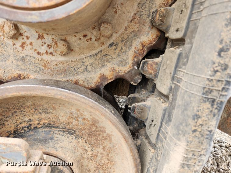 image for item KT9578 2004 Takeuchi TL130  tracked skid steer loader