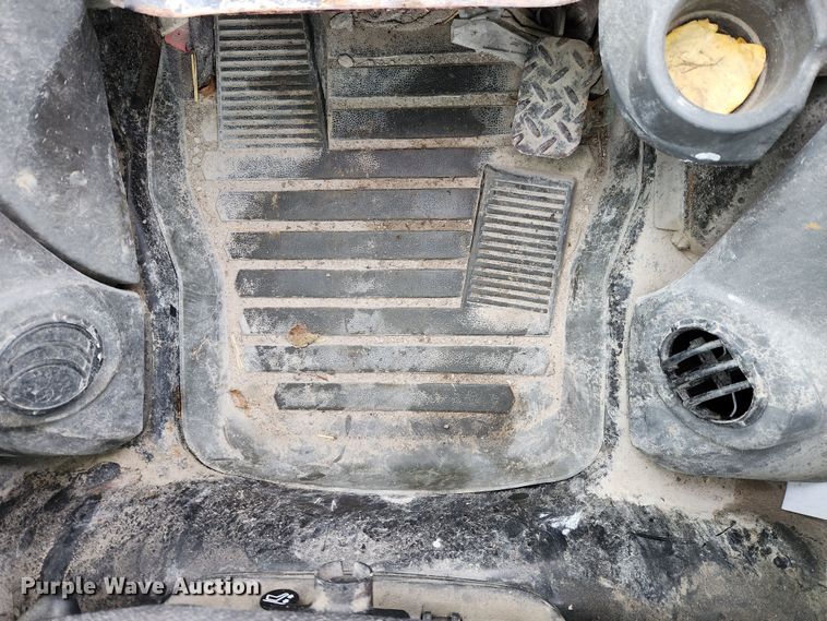 image for item KT9579 2014 Caterpillar 246D  skid steer loader