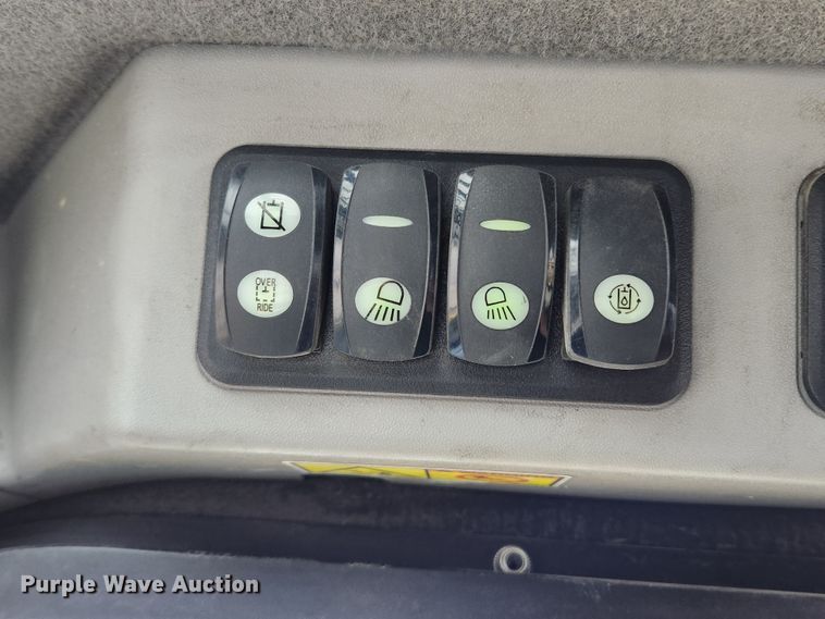 image for item KT9579 2014 Caterpillar 246D  skid steer loader