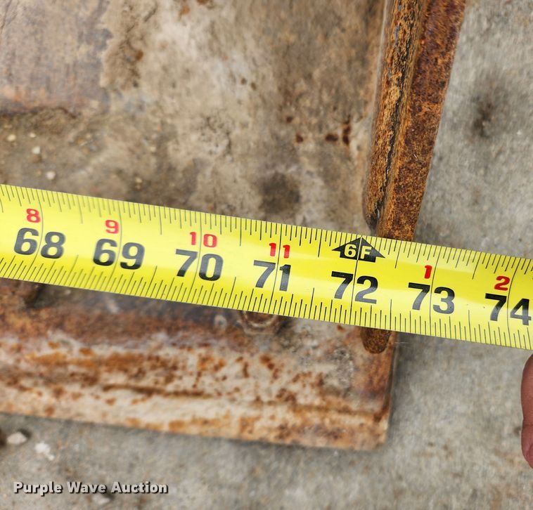 image for item KT9579 2014 Caterpillar 246D  skid steer loader