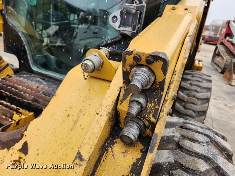 image for item KT9579 2014 Caterpillar 246D  skid steer loader