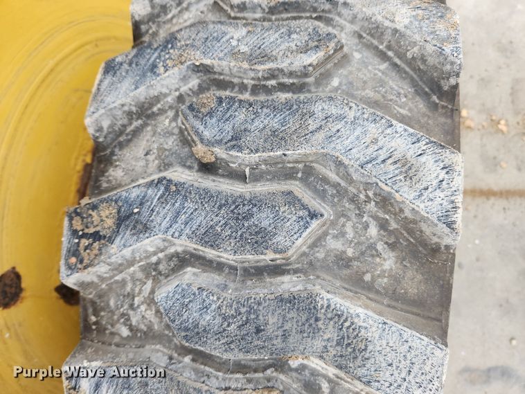 image for item KT9579 2014 Caterpillar 246D  skid steer loader