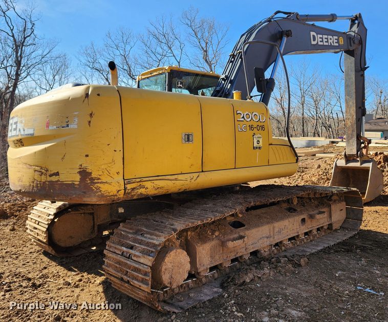 image for item KT9597 2008 John Deere 200D LC  excavator