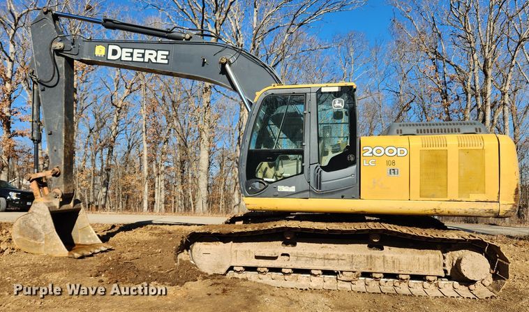 image for item KT9597 2008 John Deere 200D LC  excavator