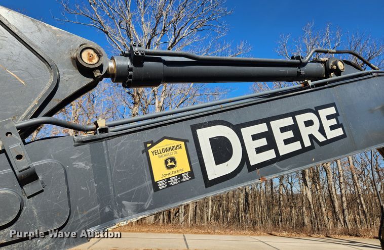 image for item KT9597 2008 John Deere 200D LC  excavator