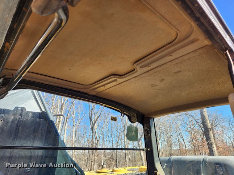 image for item KT9597 2008 John Deere 200D LC  excavator