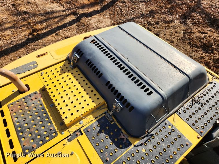 image for item KT9597 2008 John Deere 200D LC  excavator