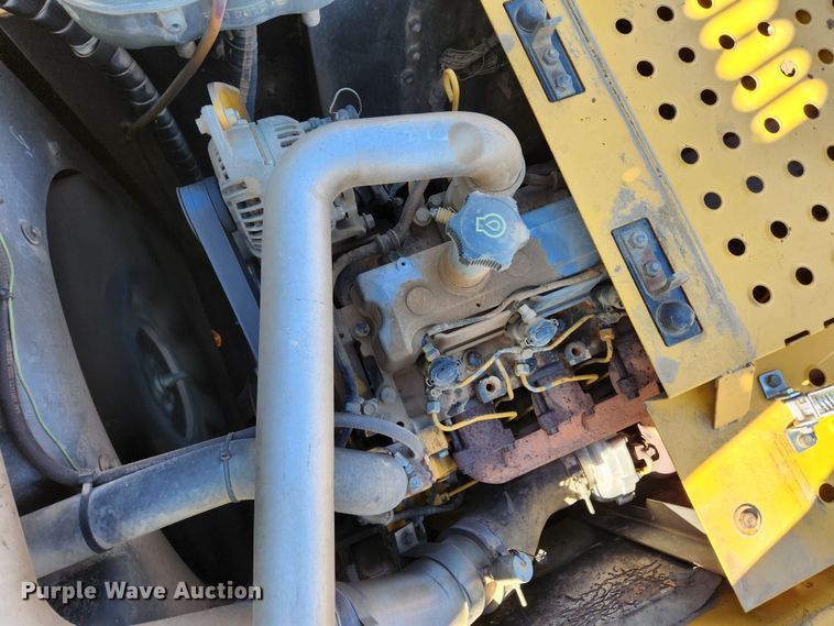 image for item KT9597 2008 John Deere 200D LC  excavator