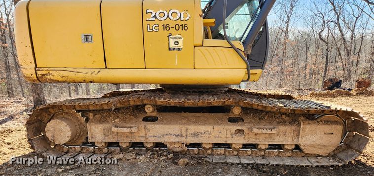 image for item KT9597 2008 John Deere 200D LC  excavator