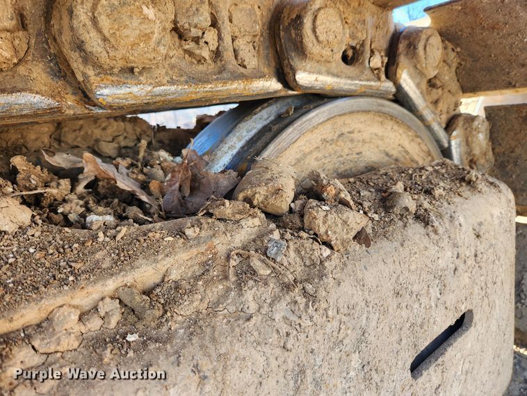 image for item KT9597 2008 John Deere 200D LC  excavator