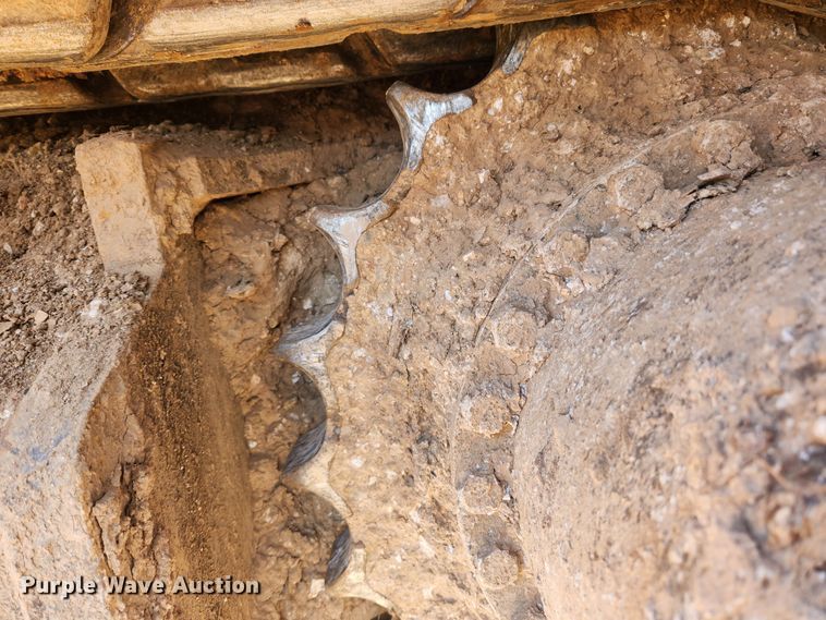 image for item KT9597 2008 John Deere 200D LC  excavator