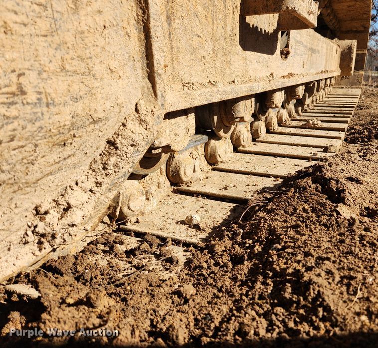 image for item KT9597 2008 John Deere 200D LC  excavator