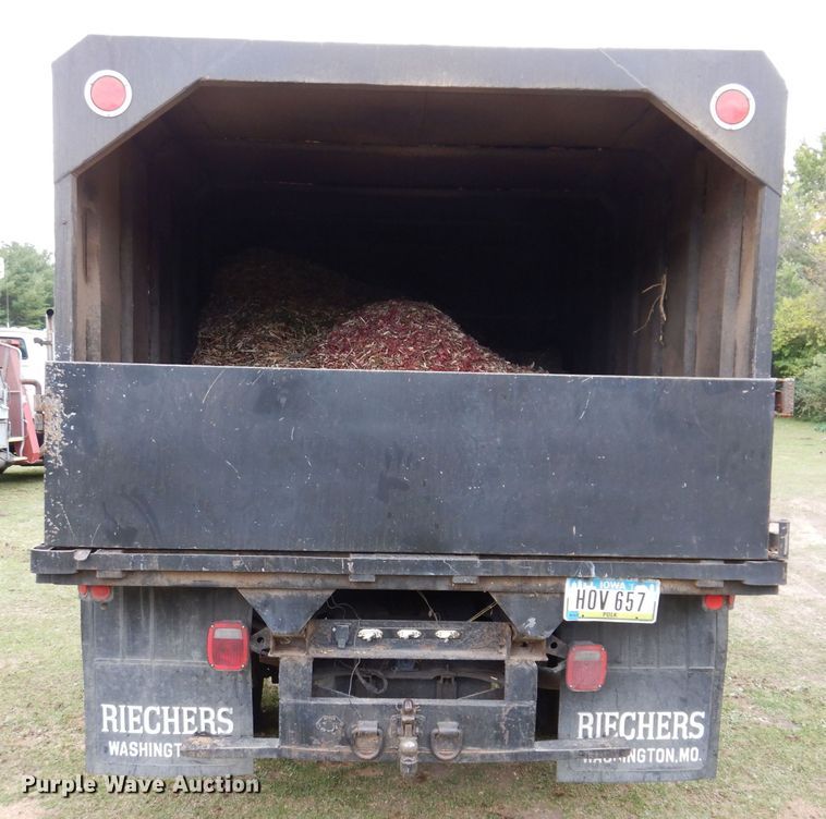 image for item KW9478 1999 Ford F450 Super Duty  chipper truck