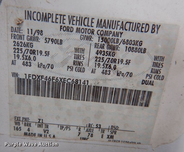 image for item KW9478 1999 Ford F450 Super Duty  chipper truck