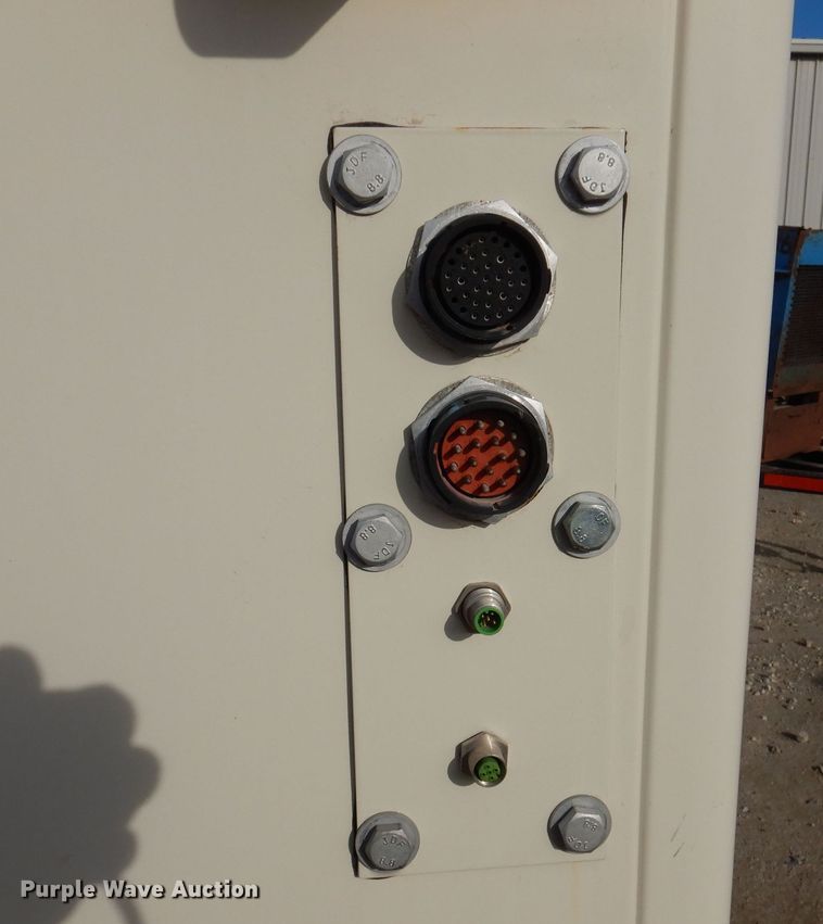 image for item KW9619 Terex  crane cab