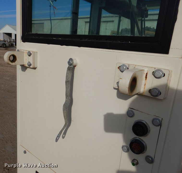 image for item KW9619 Terex  crane cab