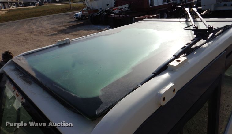 image for item KW9619 Terex  crane cab