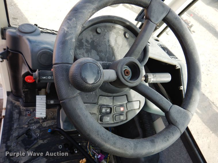 image for item KW9619 Terex  crane cab