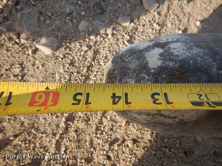 image for item KW9631 1998 Caterpillar 100  breaker