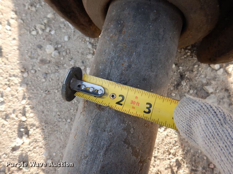 image for item KW9631 1998 Caterpillar 100  breaker