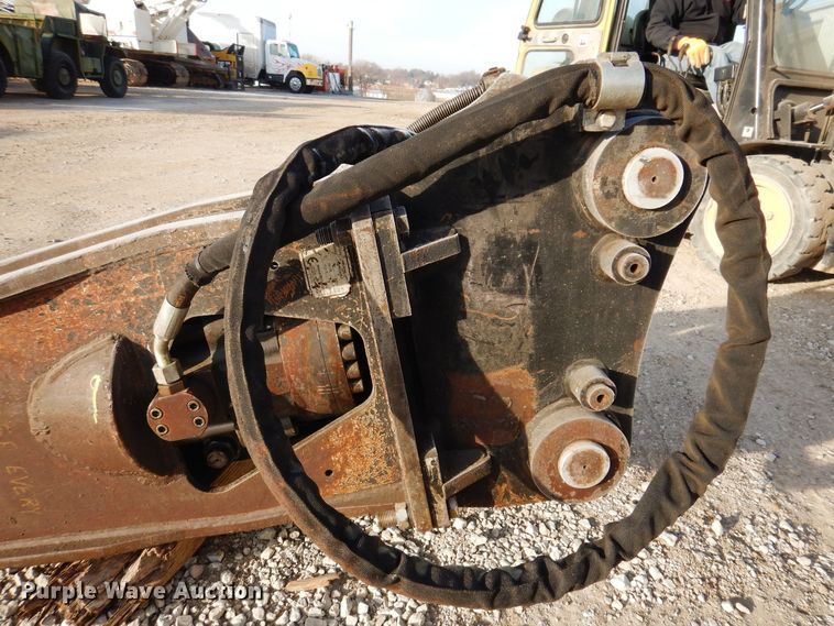 image for item KW9631 1998 Caterpillar 100  breaker