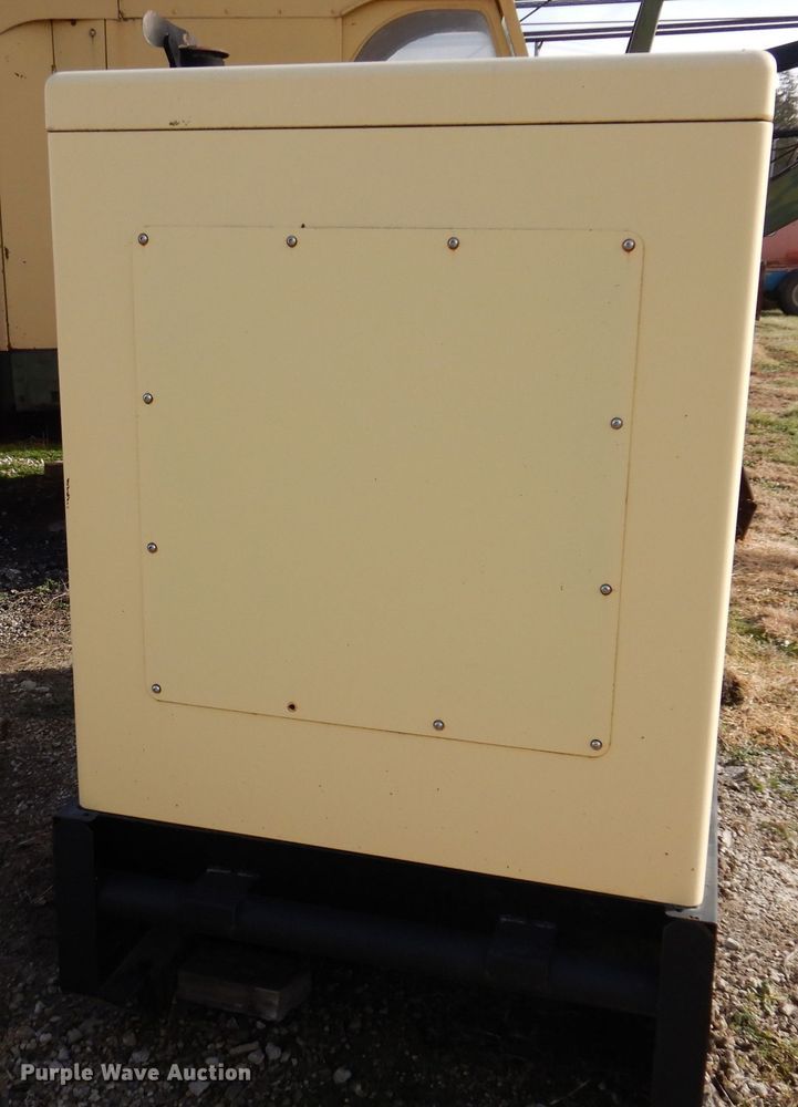 image for item KW9632 2013 Hipower 75  generator