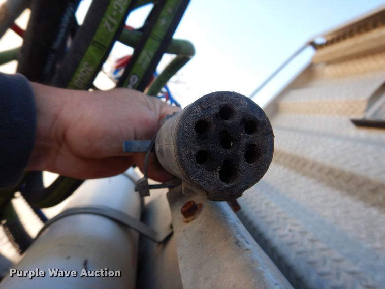 image for item KW9634 1999 Mack CH600  semi truck