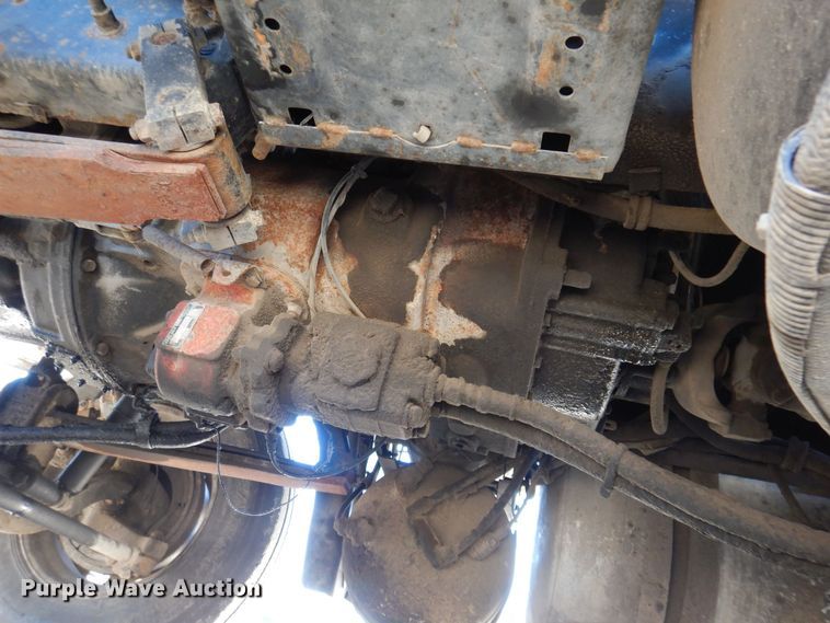 image for item KW9634 1999 Mack CH600  semi truck