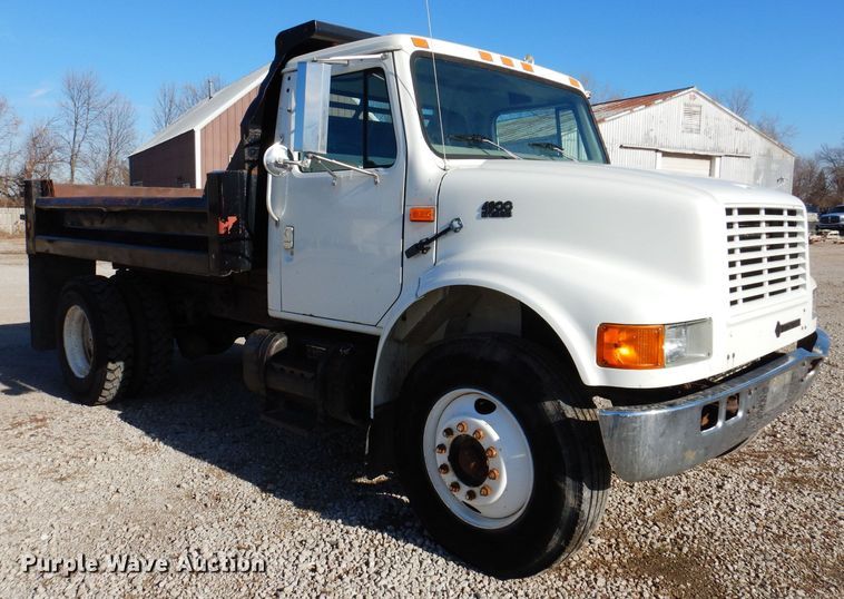 image for item KW9636 1995 International 4900  dump truck