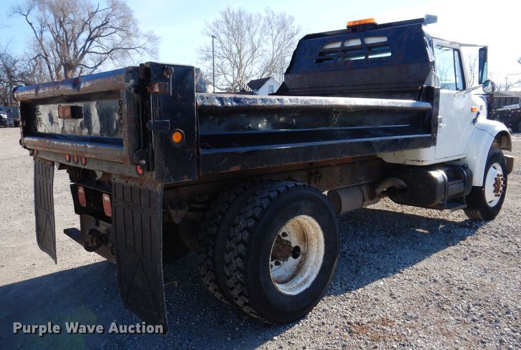 image for item KW9636 1995 International 4900  dump truck