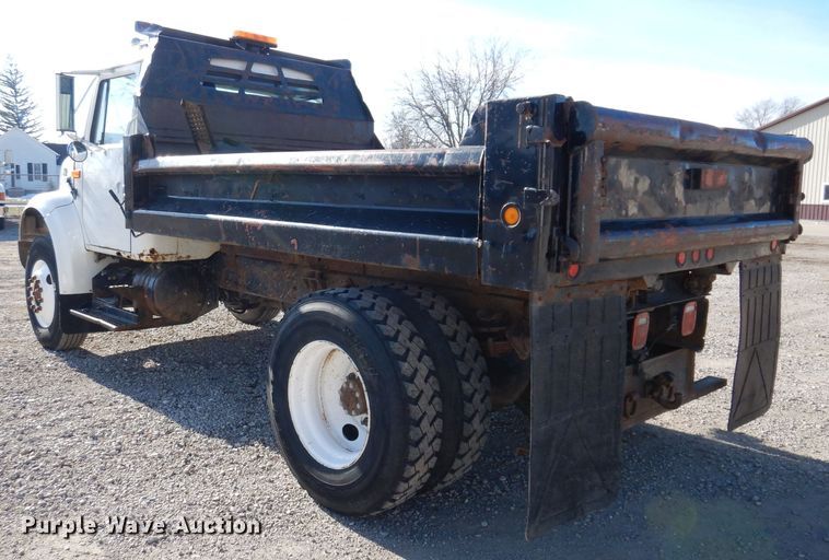 image for item KW9636 1995 International 4900  dump truck