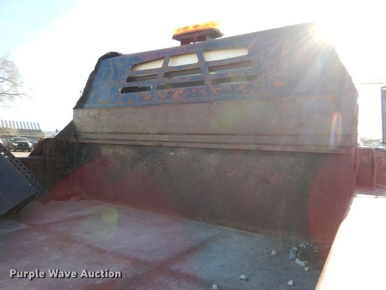 image for item KW9636 1995 International 4900  dump truck