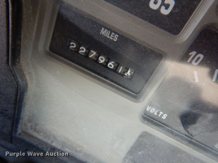 image for item KW9636 1995 International 4900  dump truck