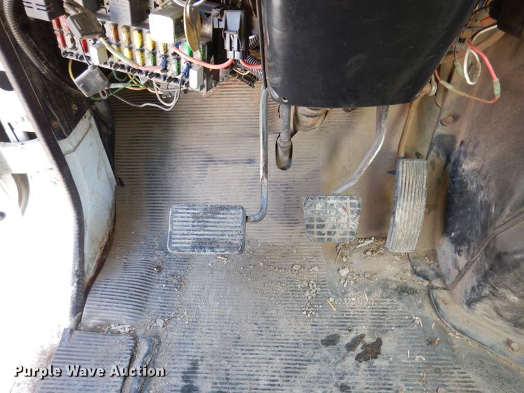 image for item KW9636 1995 International 4900  dump truck