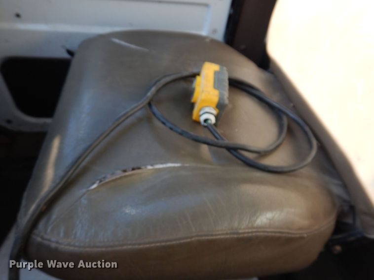 image for item KW9636 1995 International 4900  dump truck