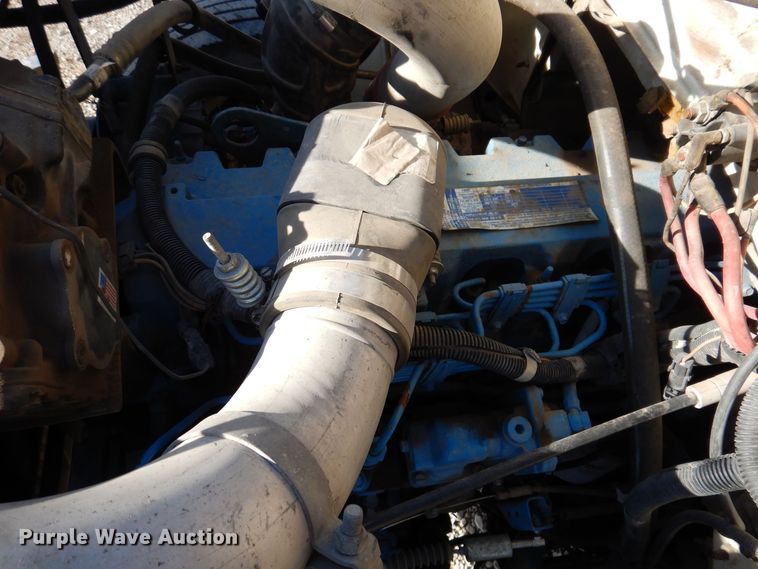 image for item KW9636 1995 International 4900  dump truck