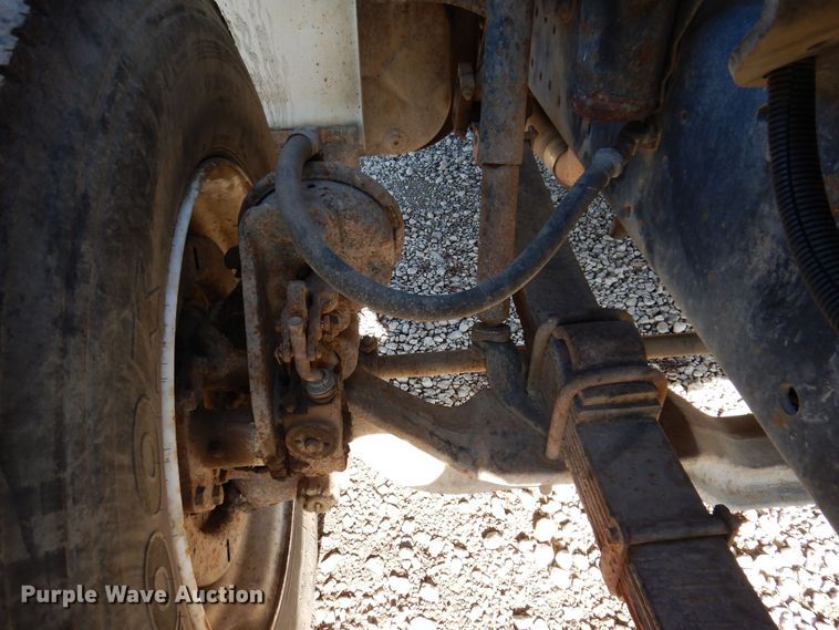 image for item KW9636 1995 International 4900  dump truck