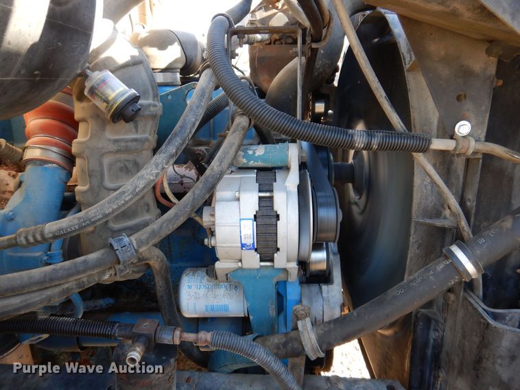 image for item KW9636 1995 International 4900  dump truck